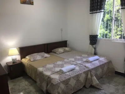 Grand Star Guest House Các khách sạn gần College of Nursing