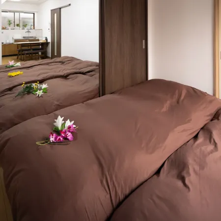 Guest House Shine Bright Отели рядом с достопримечательностью «Парк аттракционов Kashii Kaen Sylvania Garden»