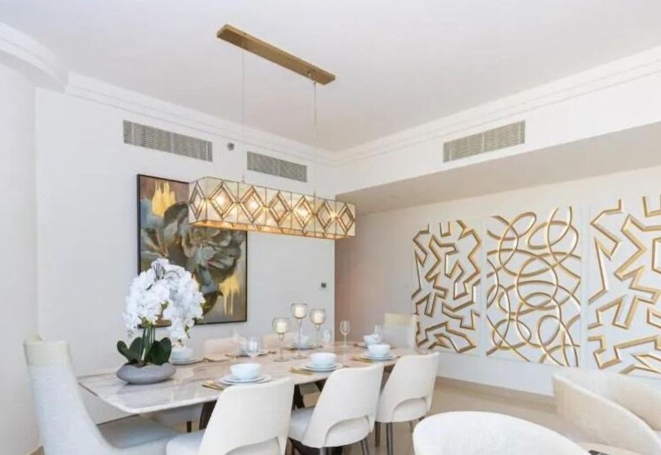 웨스트민스터 불러바드 포인트의 아파트먼트 전망