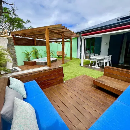 Kawan Bay Suites