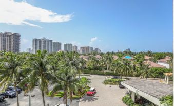 Amazing Condo 3 Min to the Beach