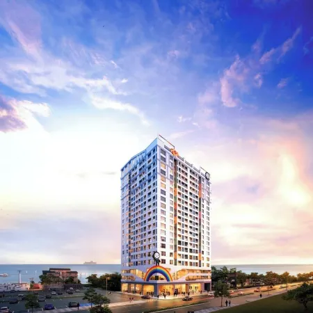 LE BLEU NAKSAN HOTEL