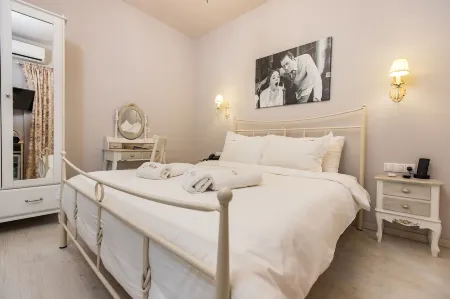 Theatro Hotel Odysseon