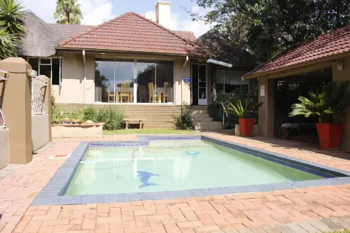 African Sky Bed and Breakfast - Afhentnings-/afleveringstjenester