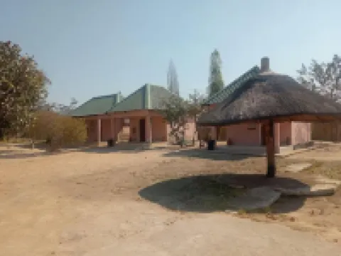 Little Lodge Hotels in Choma