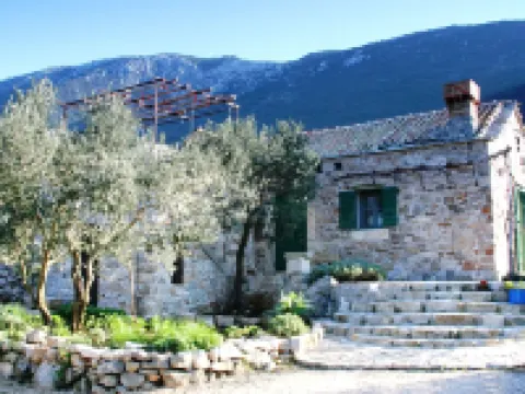 Lavender Cottage Hotels in Trpanj