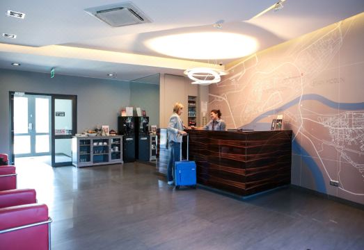 4. 호텔 소코로브스..