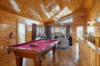 Smoky Mountain Lodge 6 Bedroom Cabin by RedAwning Hotels in Sevier County