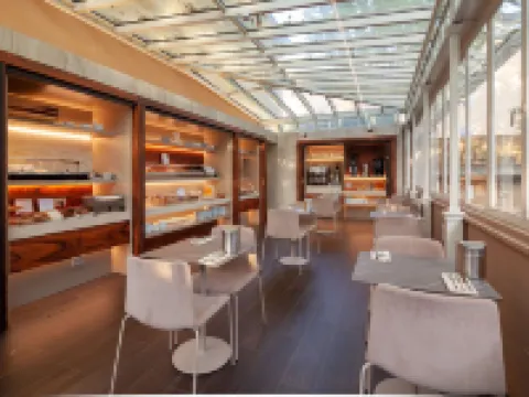 โรงแรมอิลาเรีย โรงแรมในลุกกา