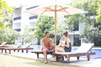 Grand Tamarind Lake - Pools