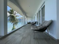 VallonEnd Beachfront Villa with Excellent View Hotels in Port Glaud