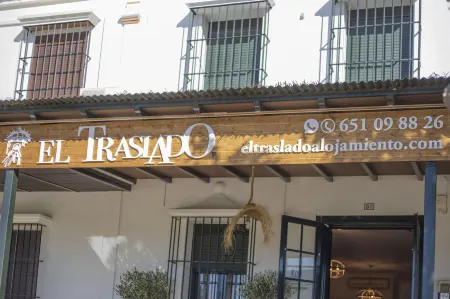 El Traslado Alojamiento Rural Отели рядом с достопримечательностью «Ermita de El Rocio»