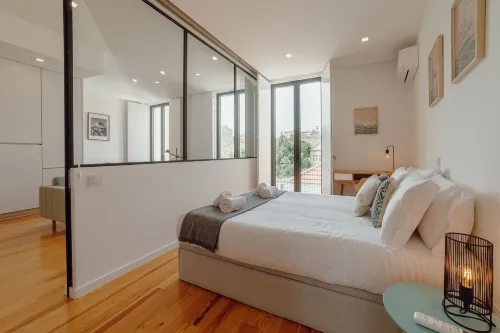 Courtyard Oporto Design Apartment G Hotels in Campanha