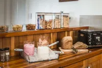 Noah's Stanley Luxury Bed and Breakfast - Morgenmad