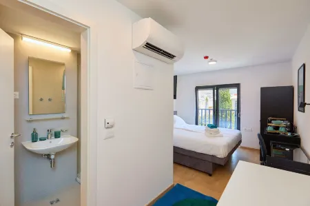 Dominium City Suites Отели рядом с достопримечательностью «Мост Франьо Туджмана»