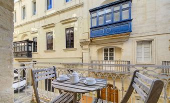 Tritoni Harbour Suites