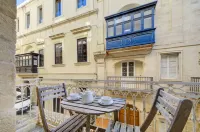 Tritoni Harbour Suites