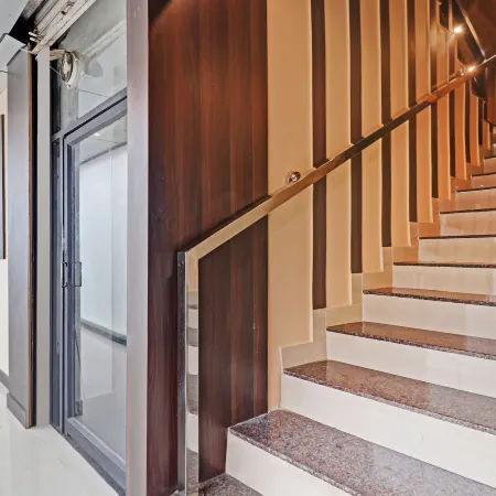 Itsy Hotels Sapphire Residency