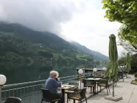 Strandhotel Burgstaller Hotels in Villach-Land