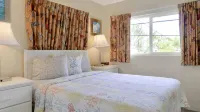Carlton House Motel and Suites
