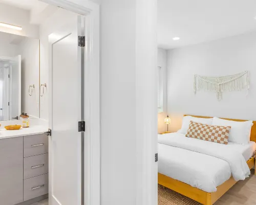 The Sweetest Suite - 91 Walkscore! Hotels near West Point Lighthouse