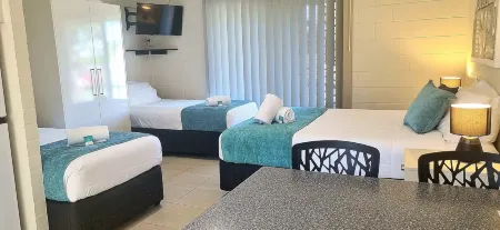 Golden Beach Holiday Park Отели в г. Golden Beach