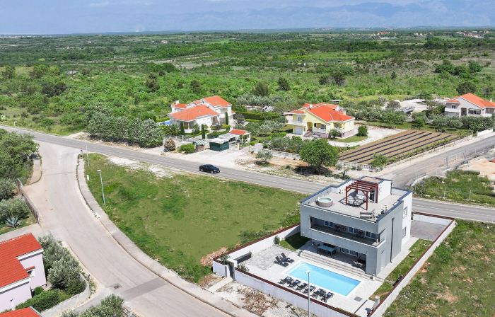 Villa TIA with Heated Pool