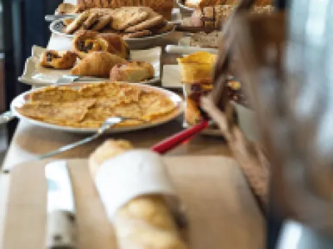 Contact Hôtel du Champ de Mars de Saint-Brieuc Hotels in Saint-Brieuc