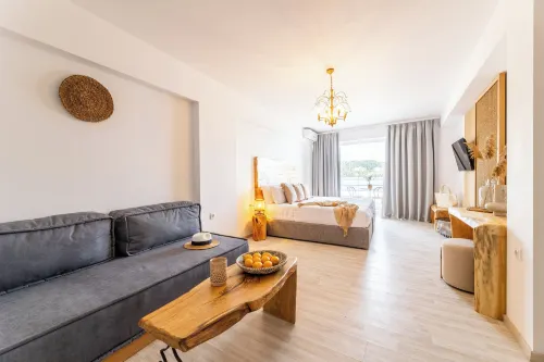 Casa Blue Marine, Philian Collection - Homestays