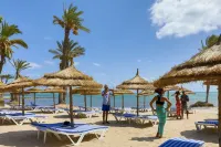 Hari Club Beach Resort - Beach