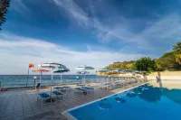 Villaggio Baia d'Ercole - Pools