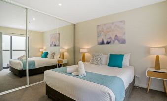 Kangaroo Bay Apartments