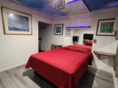 カルロ・モーテル コマースのホテル