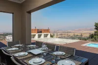 Cayley Mountain Resort