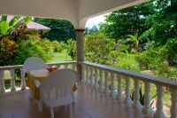 Zerof Self Catering Apartments - 3 ดาว