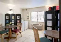 OYO Waterfront Hotel- Cape Coral Fort Myers, FL Hotels in Cape Coral