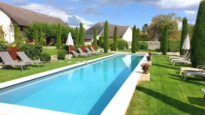 Les Loges de Saint Eloi Hotels in Montrichard