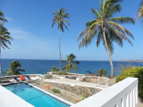 Blue Haven Hotel - Bacolet Bay - Tobago - bar