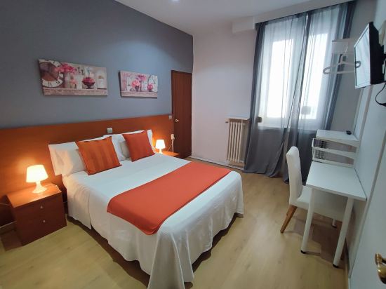 Hostal Cervantes
