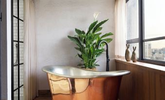 Treehouse Hotel London