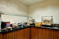 Fairfield Inn & Suites Dallas Medical/Market Center - breakfast