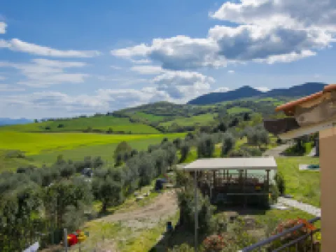 Bianco Hotels in Lajatico
