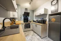 2 Bedroom Apartment with Private Parking Normandy Bayeux