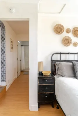 Brand New Remodeled Pierpont Surf Cottage Footsteps to Ocean Ventura
