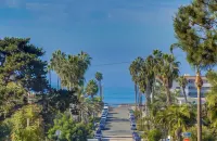 Cozy Beach Studio – Sleeps 2, Walk to Ocean