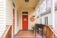 The Tangerine - Walk to Restaurants, Shops, Bars!