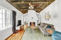 Spectacular Beach Oasis Retreat with Riverview Hotels in Holly Hill