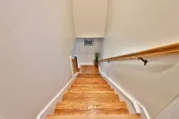 Expansive Backyard and Gourmet Kitchen - Charming Rustic Oasis Hotels in Castleton