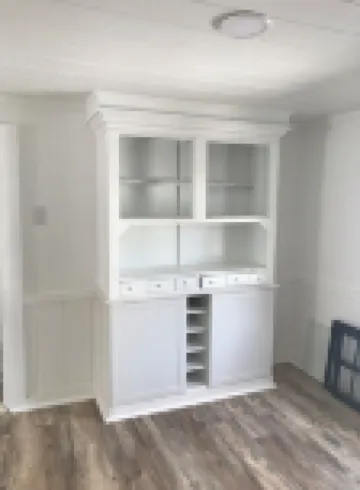 The HoneyComb - Blocks from Historic Waterfront