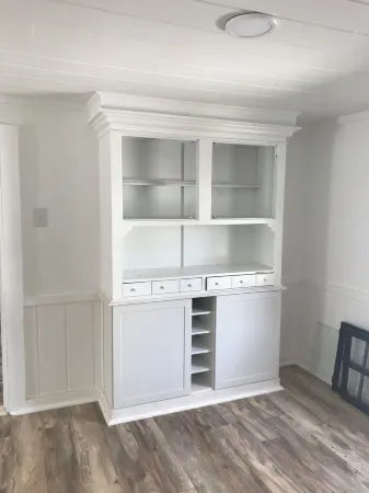 The HoneyComb - Blocks from Historic Waterfront